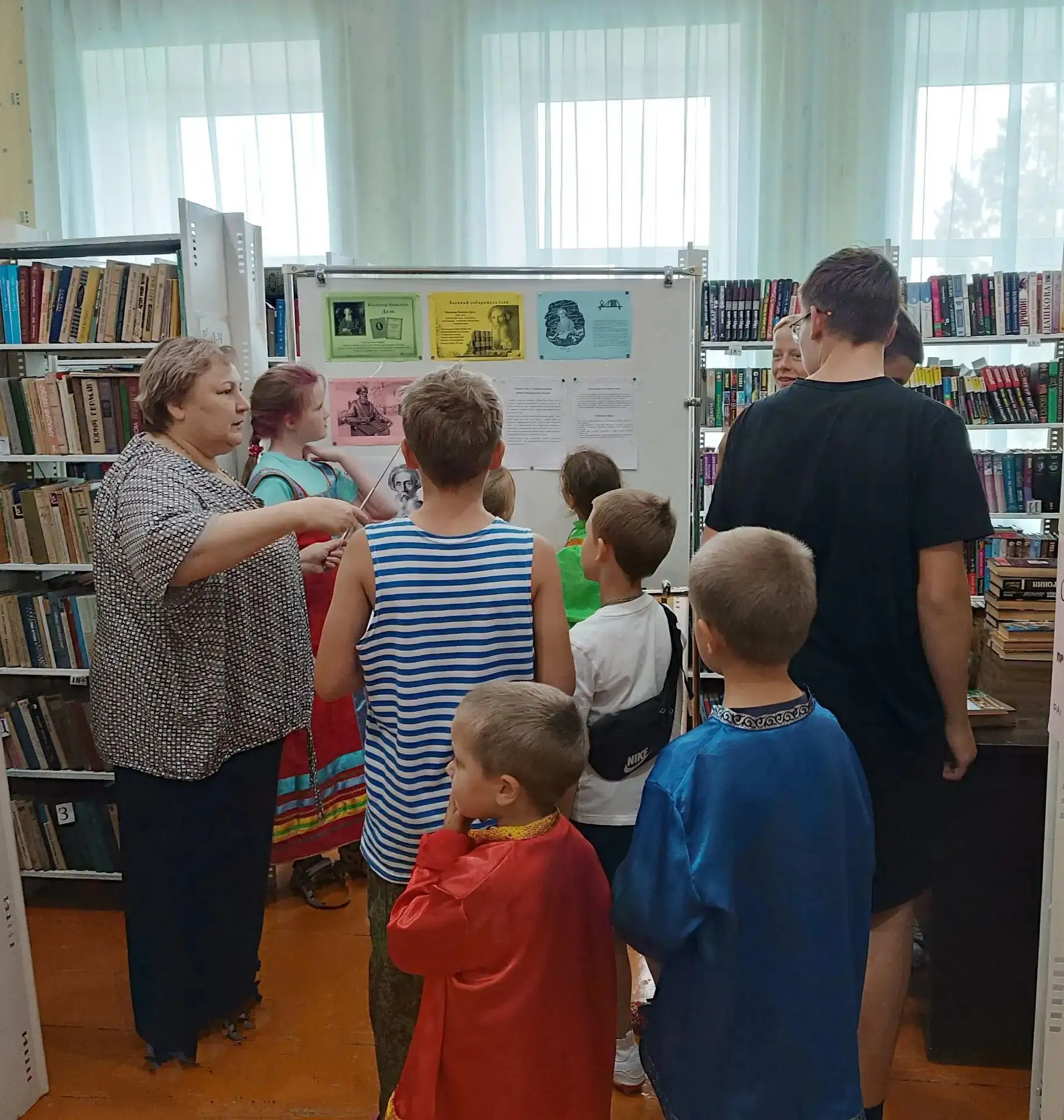 Угадайте профессию автора самого известного словаря русского языка. Военный моряк? Инженер-строитель
