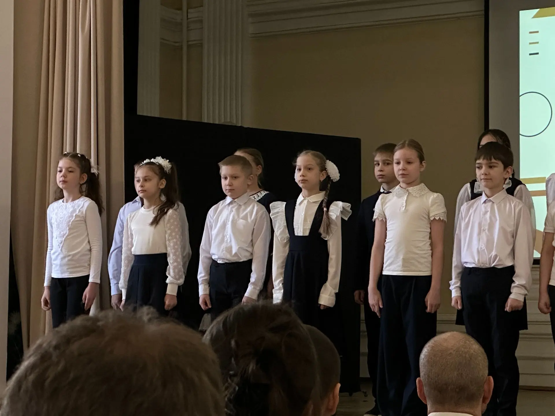 Школа №500: открываем двери и строим будущее! 🏛✨ Сегодня в нашей школе прошёл насыщенный и вдохновля