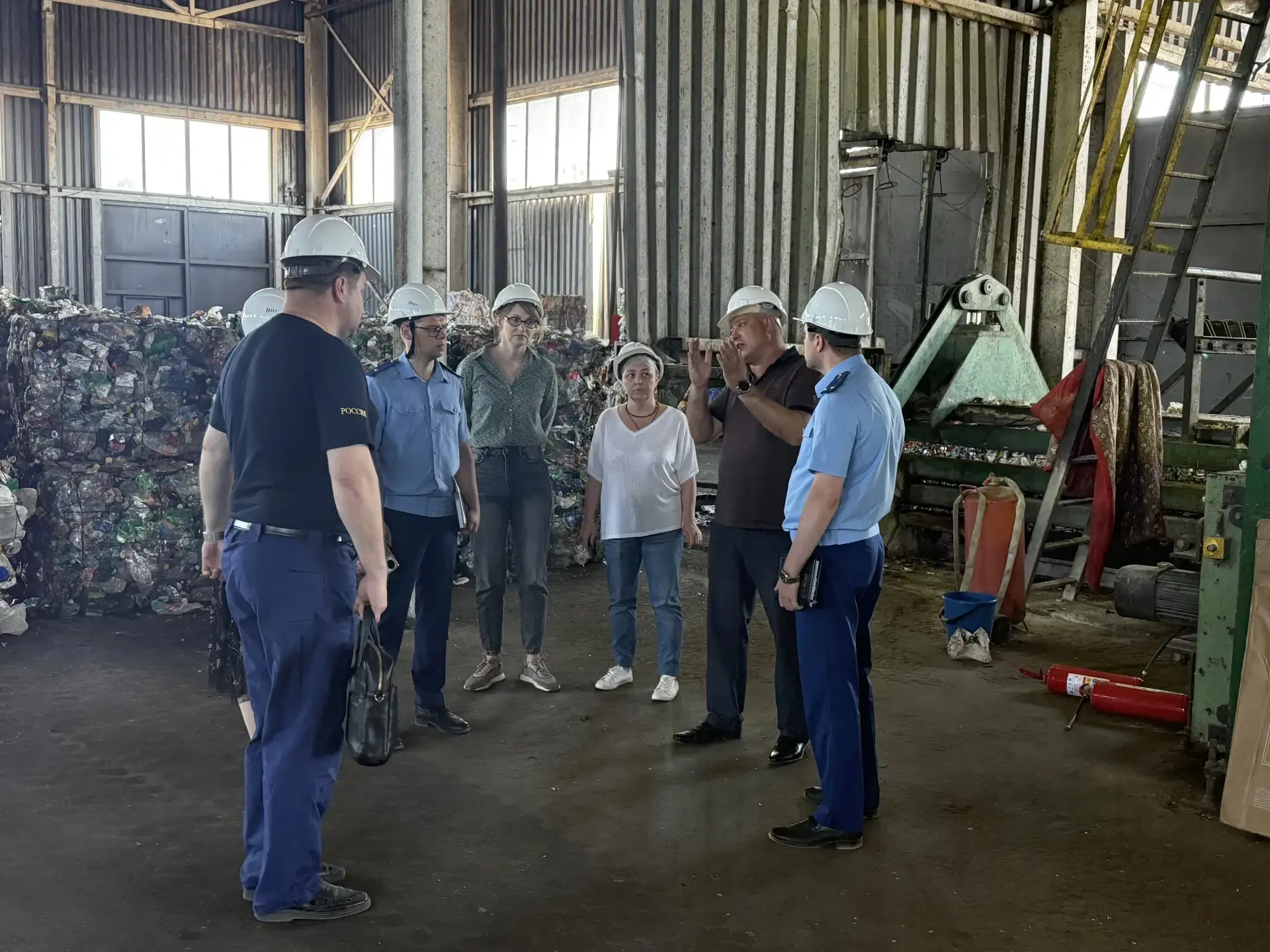 Заместитель Волжского межрегионального природоохранного прокурора Марцинкевич В.В. обсудил с директо