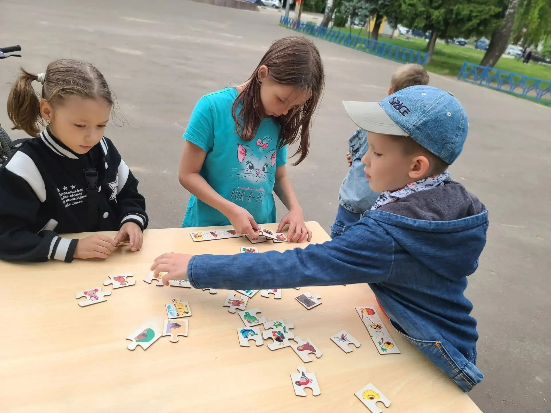 #Городскойпарк

🌳18.06.2026г. сотрудники ДК с. Матыра играли с посетителями в парке им. Воробьева в