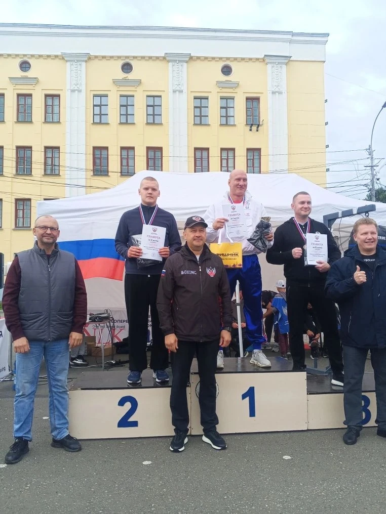 Поздравляем Вшивцева Дениса с серебряной медалью на Чемпионате Кировской области по боксу в дисципли