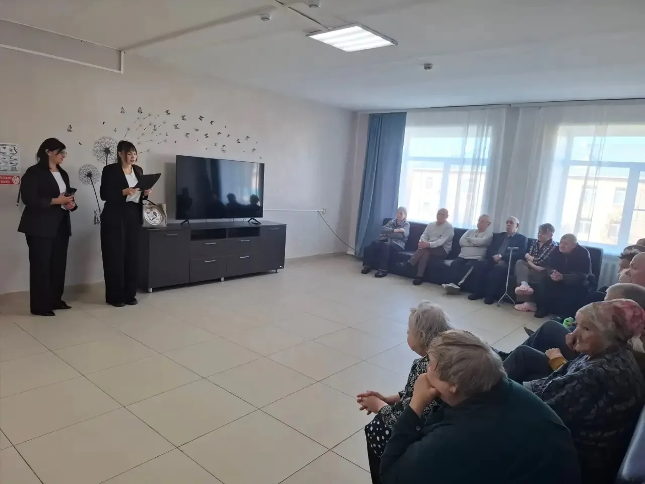 👵В нашем ГБУ,, Далматовский дом интернат " началась неделя здорового долголетия!