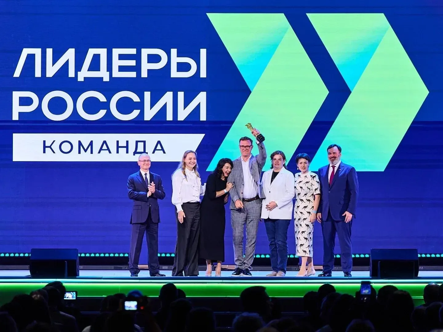 Томичи снова на высоте! 

Команда из нашего региона вошла в число лучших управленческих коллективов 