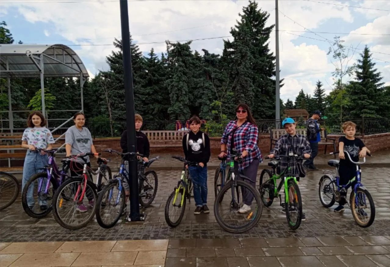Ветер в волосах, улыбки и