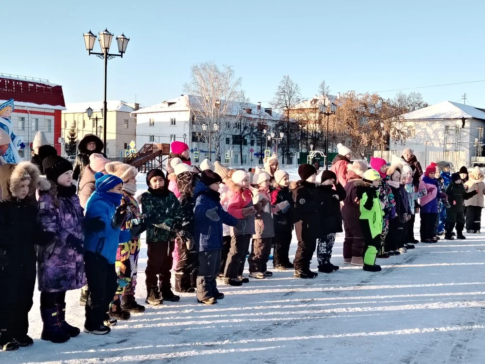 Открытие снежного городка "В поисках волшебного сундучка" 🌲
Леший и снеговичек, нашли сундучек у Ба