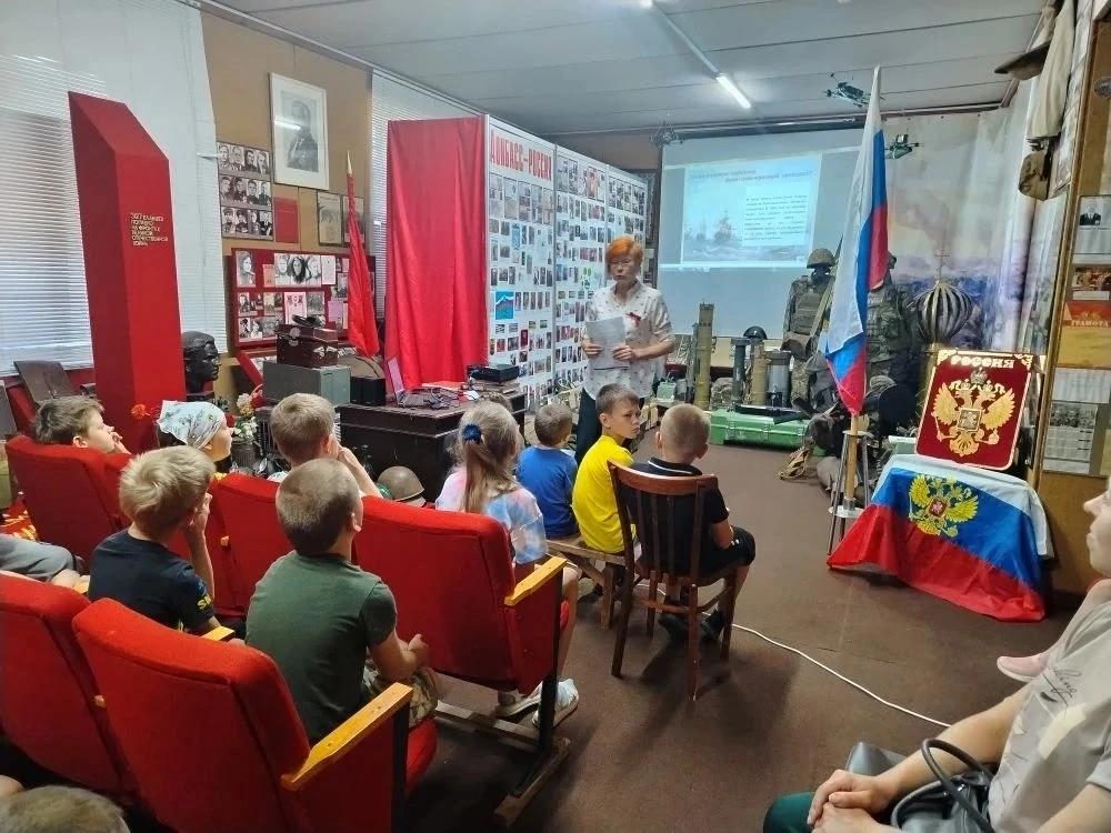 🚩 Орлята из лагеря «Смена» — в краеведческом музее! 🏛️✨