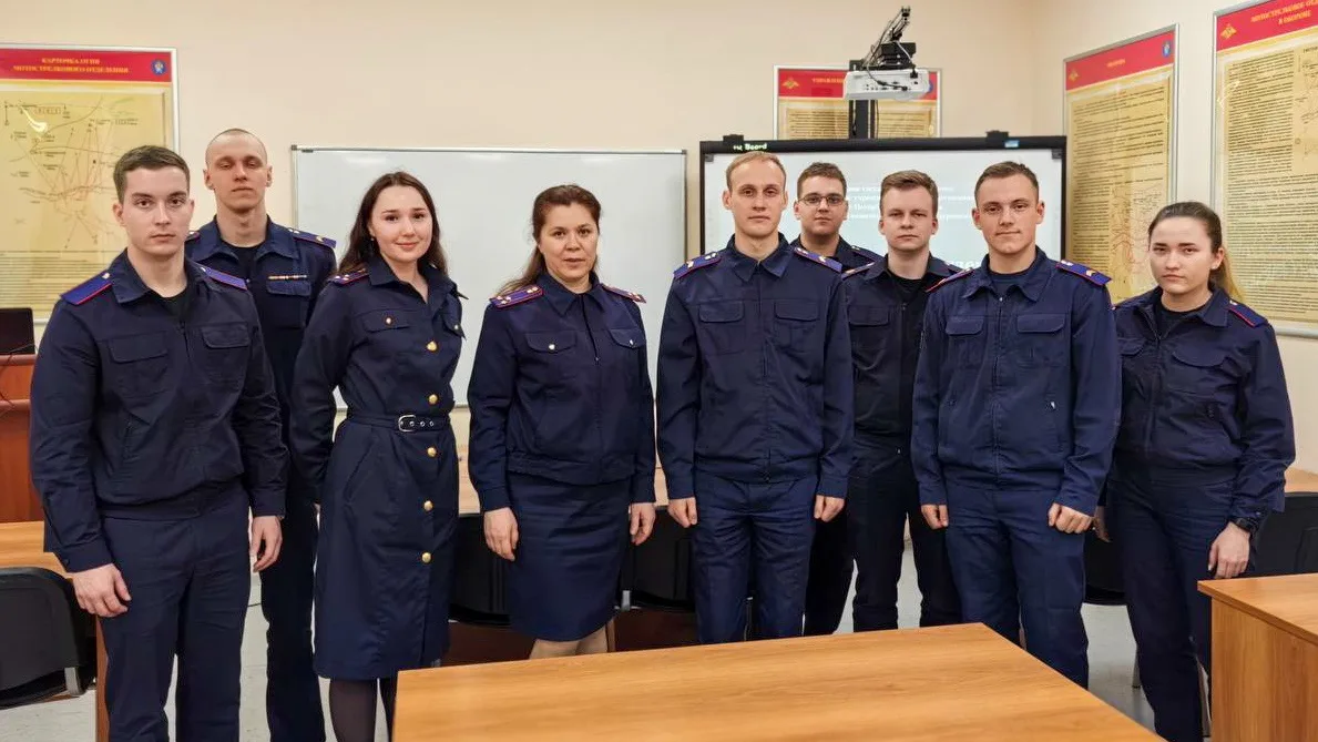 Сотрудница Главного следственного управления поделилась опытом работы с курсантами Санкт-Петербургск
