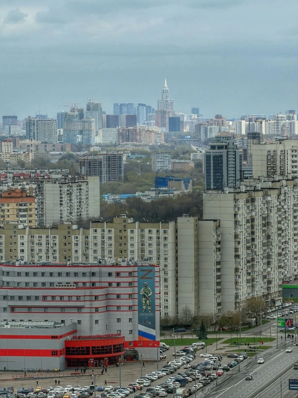 С высоты птичьего полёта Москва выглядит особенно величественно.