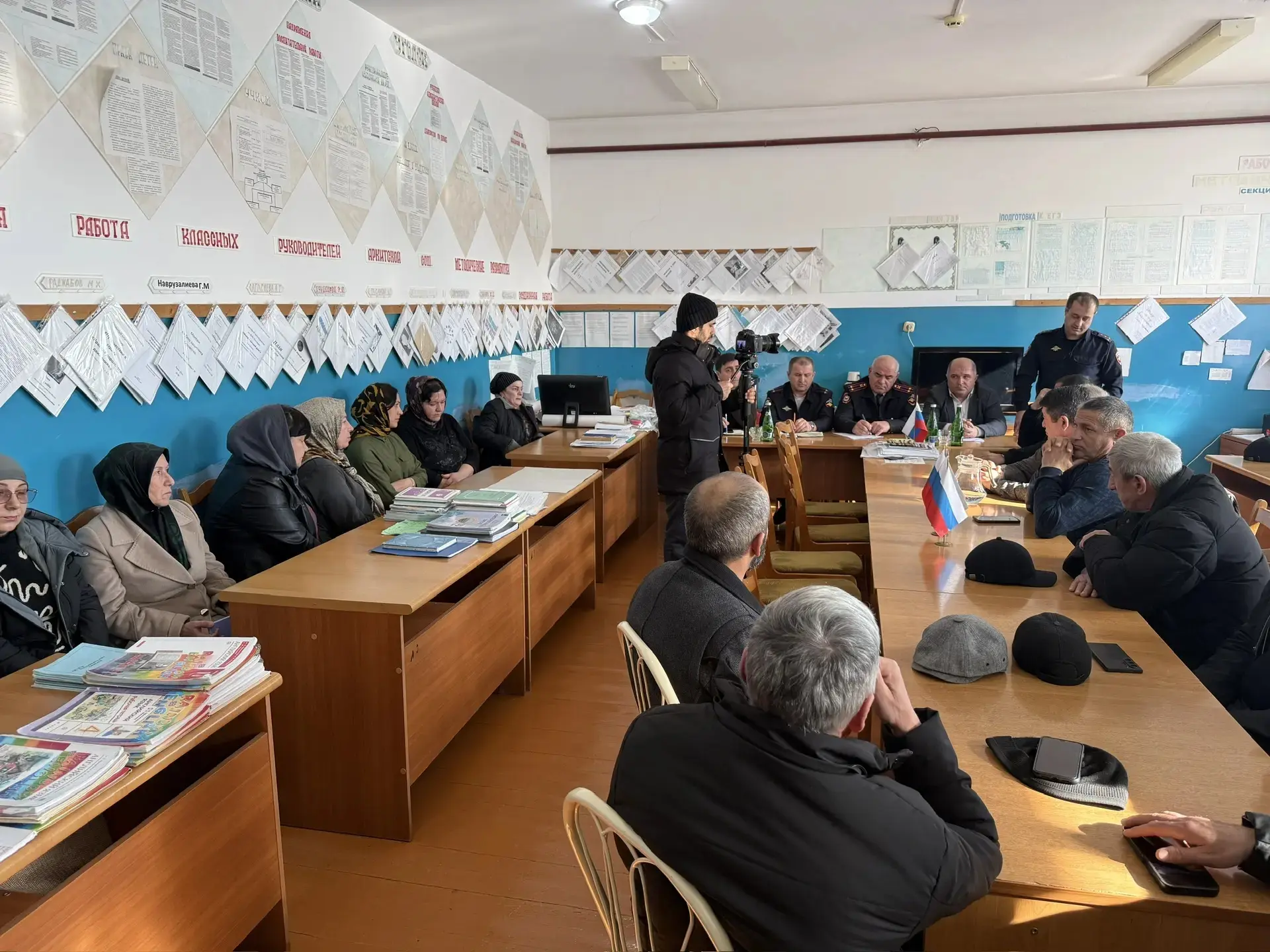В Администрации МО СП "сельсовет Аркитский" Табасаранского района провёл отчёт перед на...