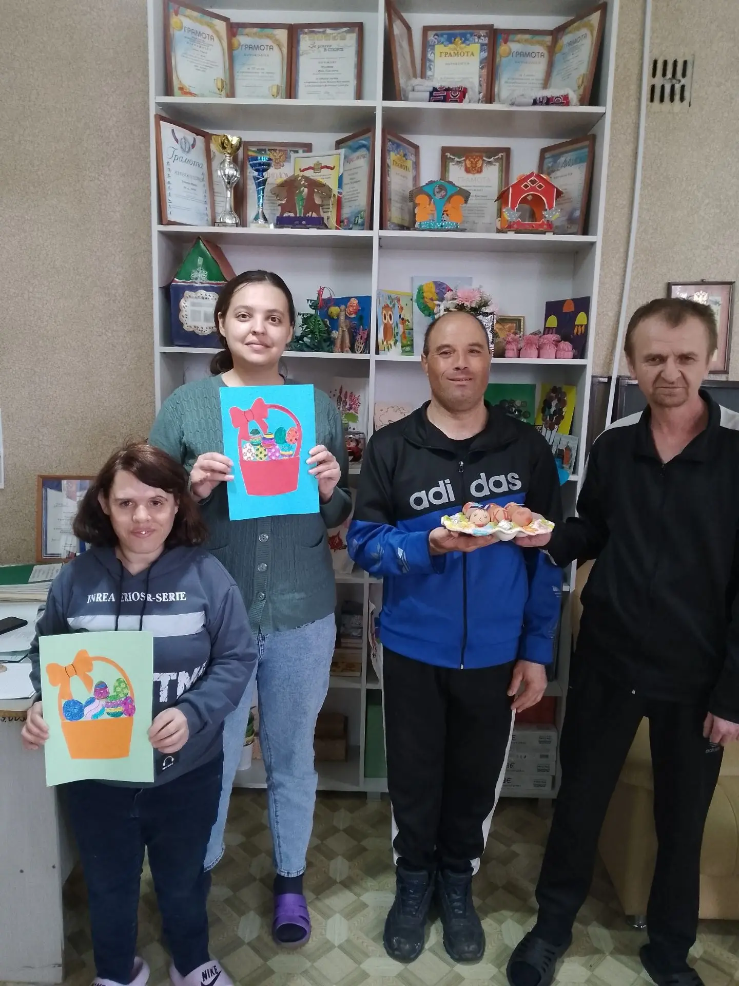 Пасхальные шедевры.  🎨                                                                ...