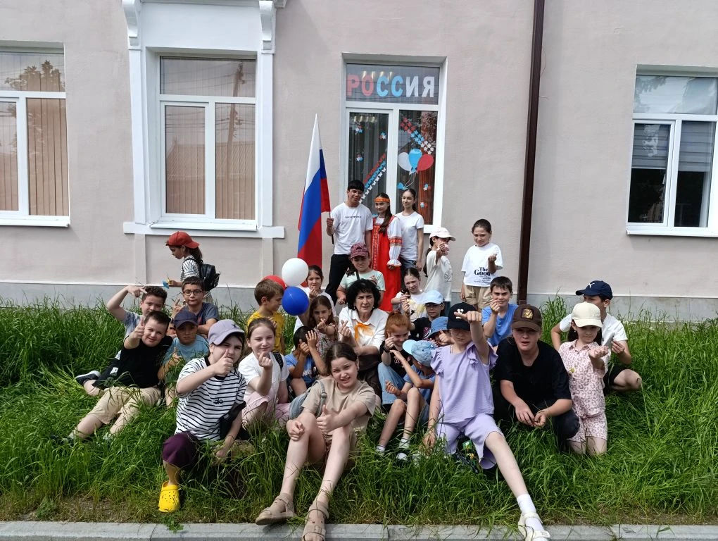 🇷🇺 В преддверии Дня России наш пришкольный лагерь «Орлята» превратился в настоящий центр патриотиз