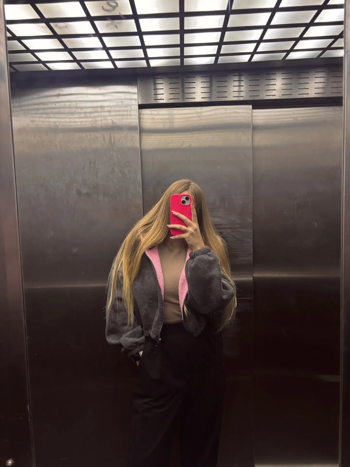 Целый день сегодня с мамой гуляем🥰