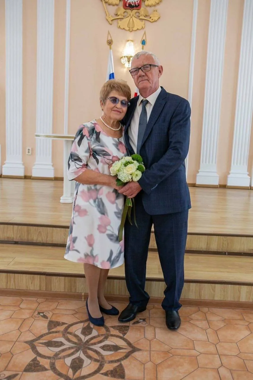 Милота дня: пара из Энгельса отметила 55 лет вместе.