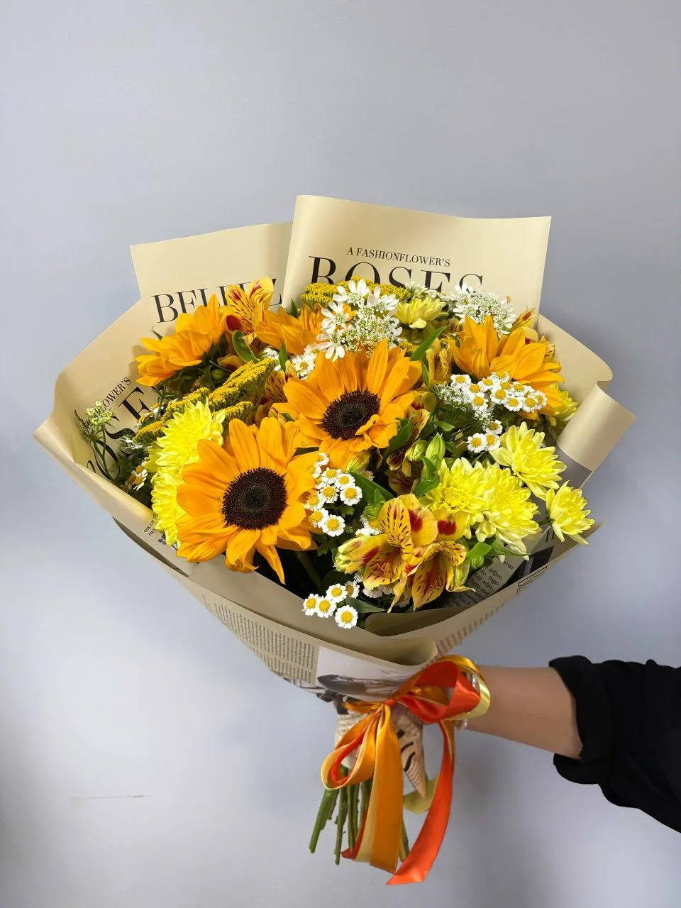 Букет с подсолнухами 🌻🌻
2200₽