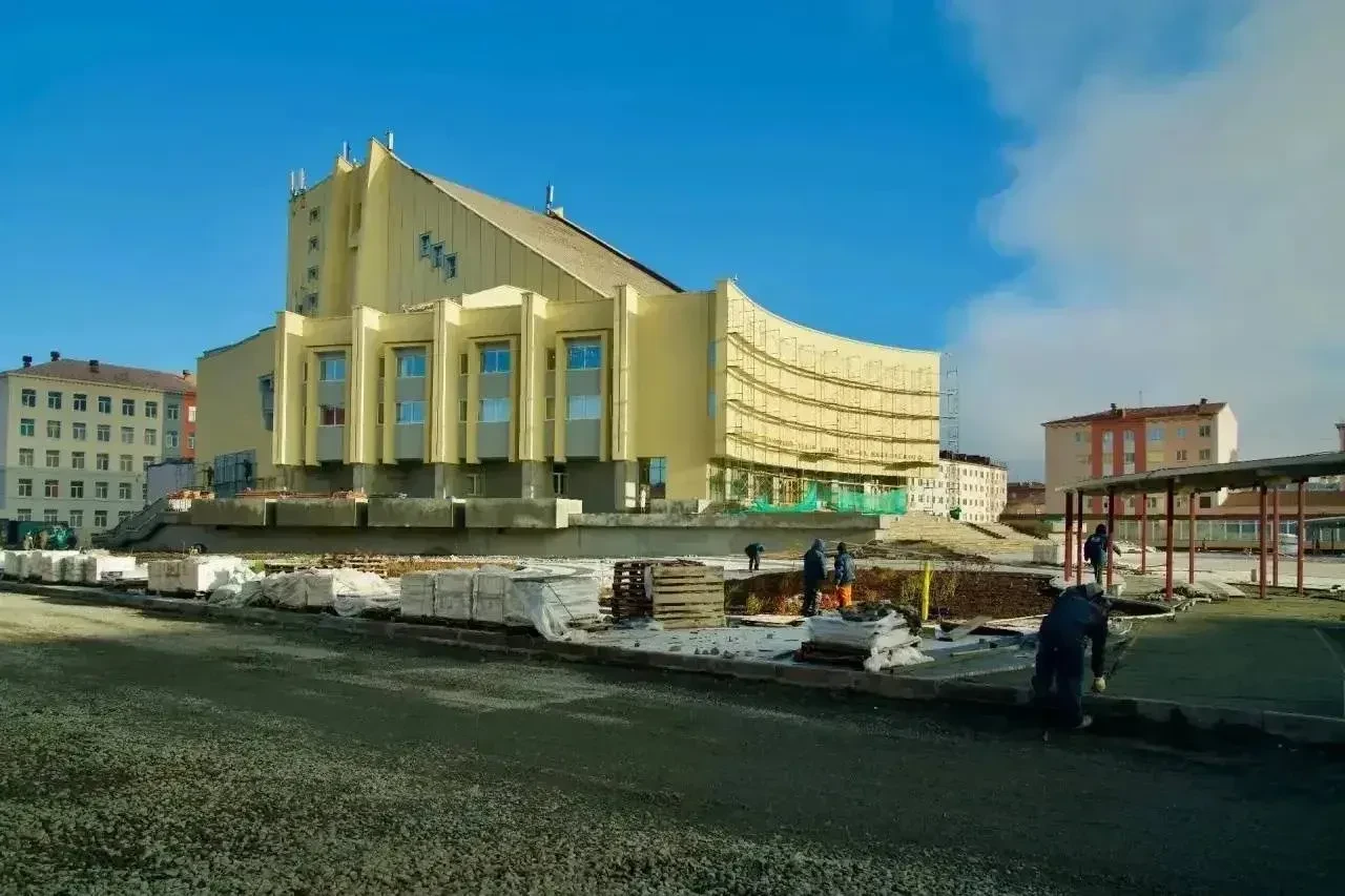 ❗️Обновление Театральной площади Норильска на финишной прямой