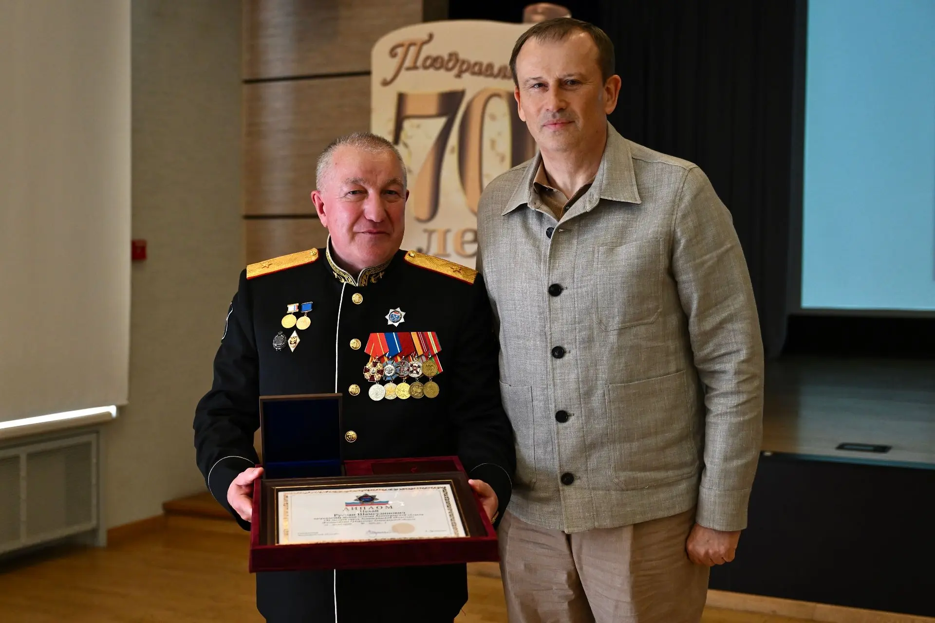 Директор Центрального военно-морского музея Руслан Шамсудинович Нехай удостоен знака отличия  «За за