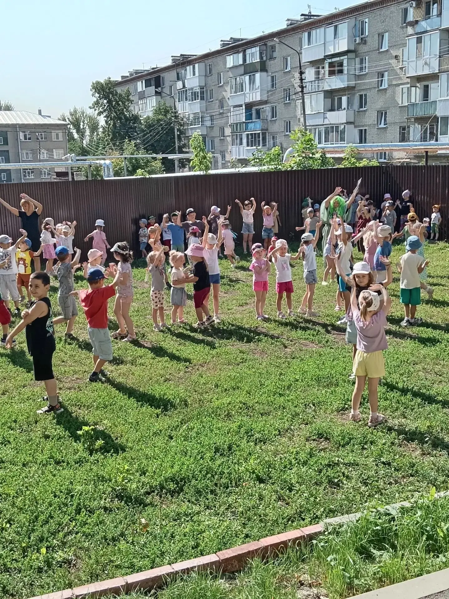 Сегодня у нас прошел замечательный праздник — День Нептуна! 
День выдался очень активным и задорным.