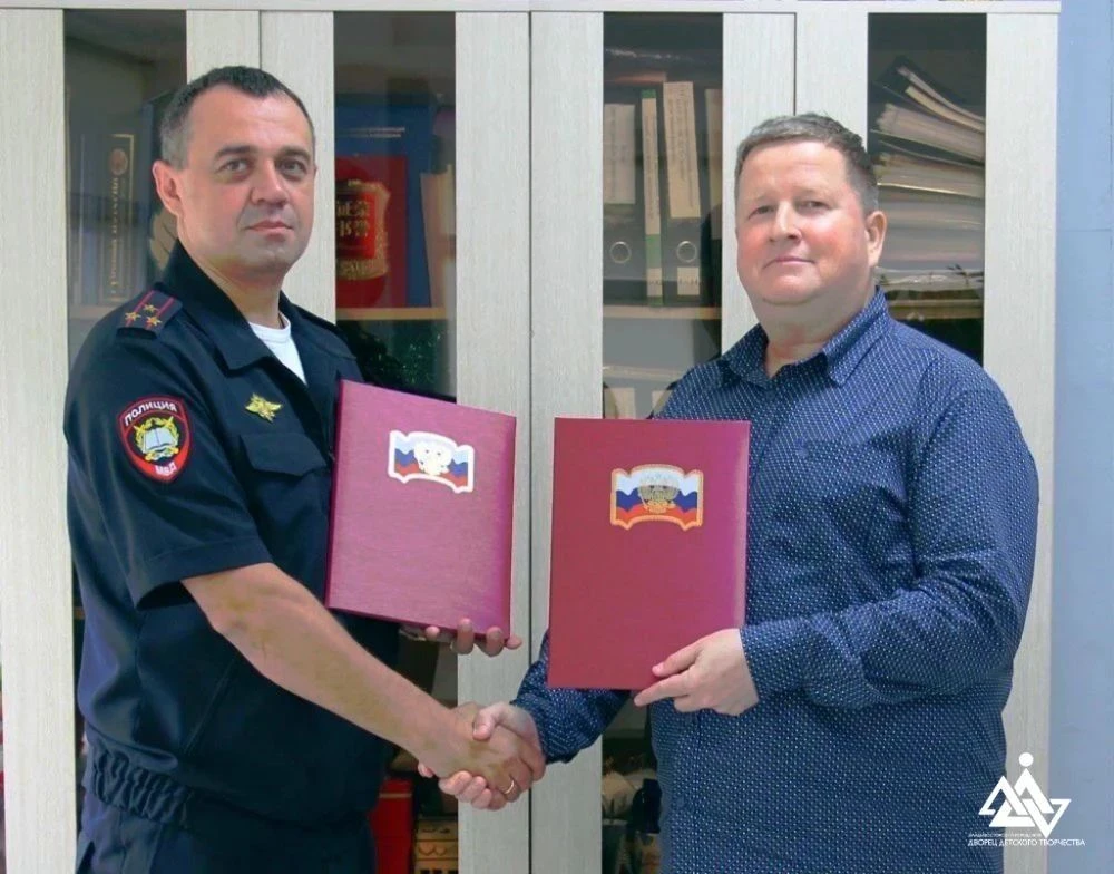 🤝 Дружба юных сердец и курсантских погон во Владивостоке!

Отличные новости для школьников и их род
