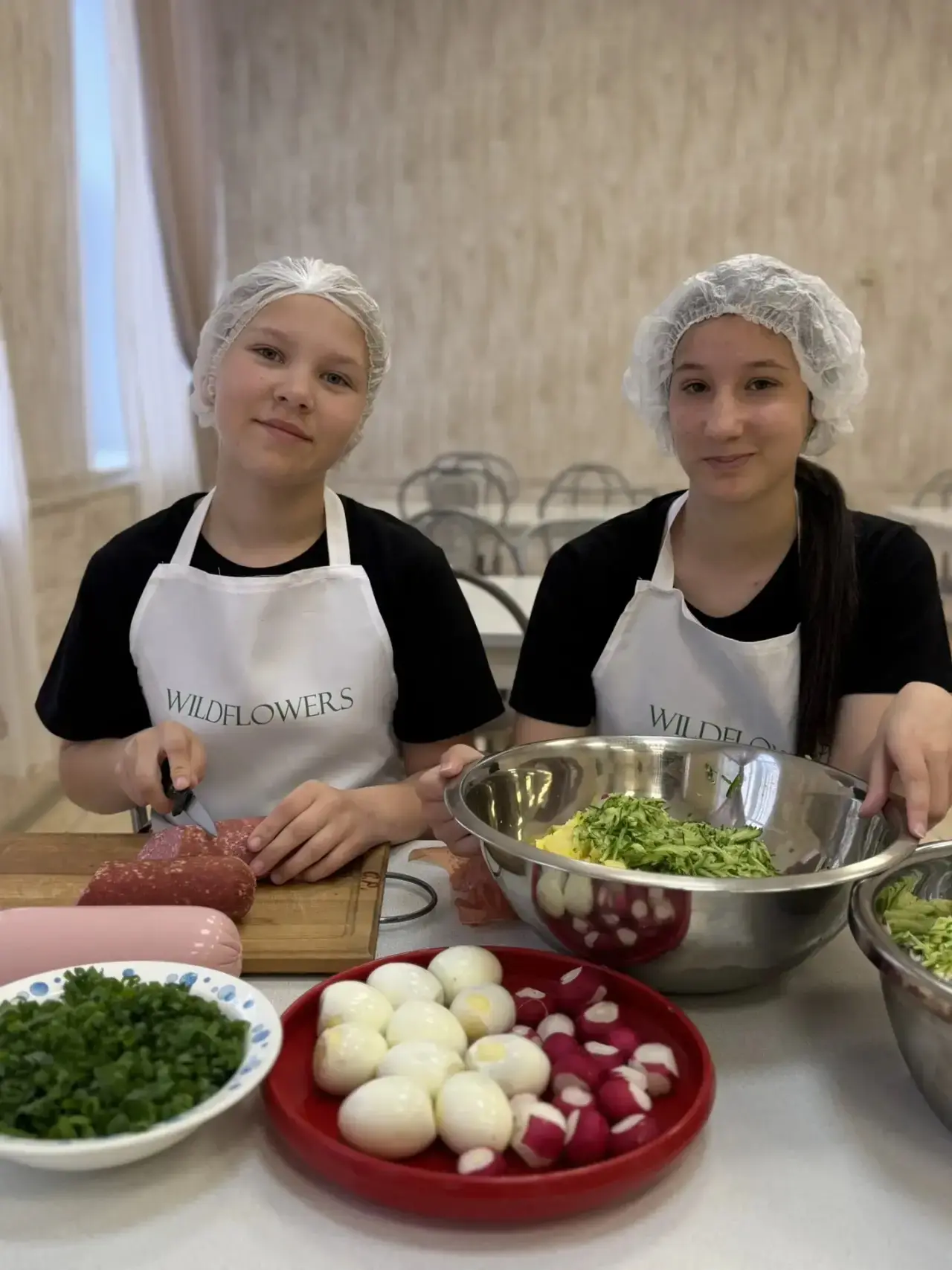 🥗Лето- сезон окрошки! И мы, конечно, не отстаем от традиций— наша окрошка получилась н...