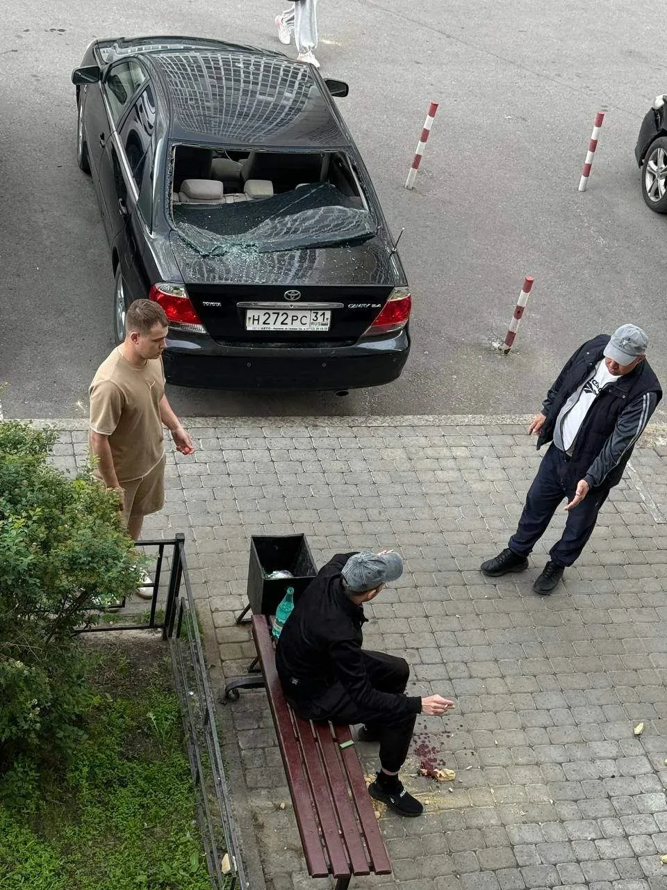 В жилом комплексе «Дельфин» произошёл несчастный случай: на мужчину упал кирпич.
