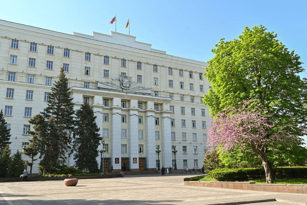 Соцработникам в СРЦ к отпуску добавят три календарных дня

📌Законодательное Собрание Ростовской обл