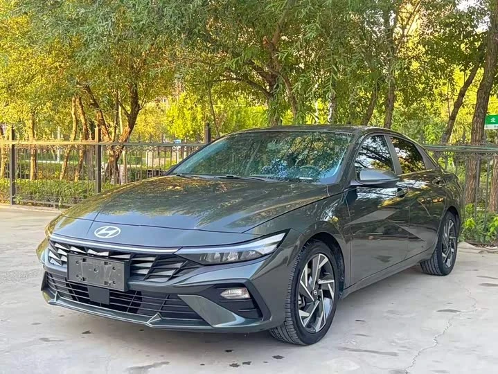 Hyundai Elantra | 2023