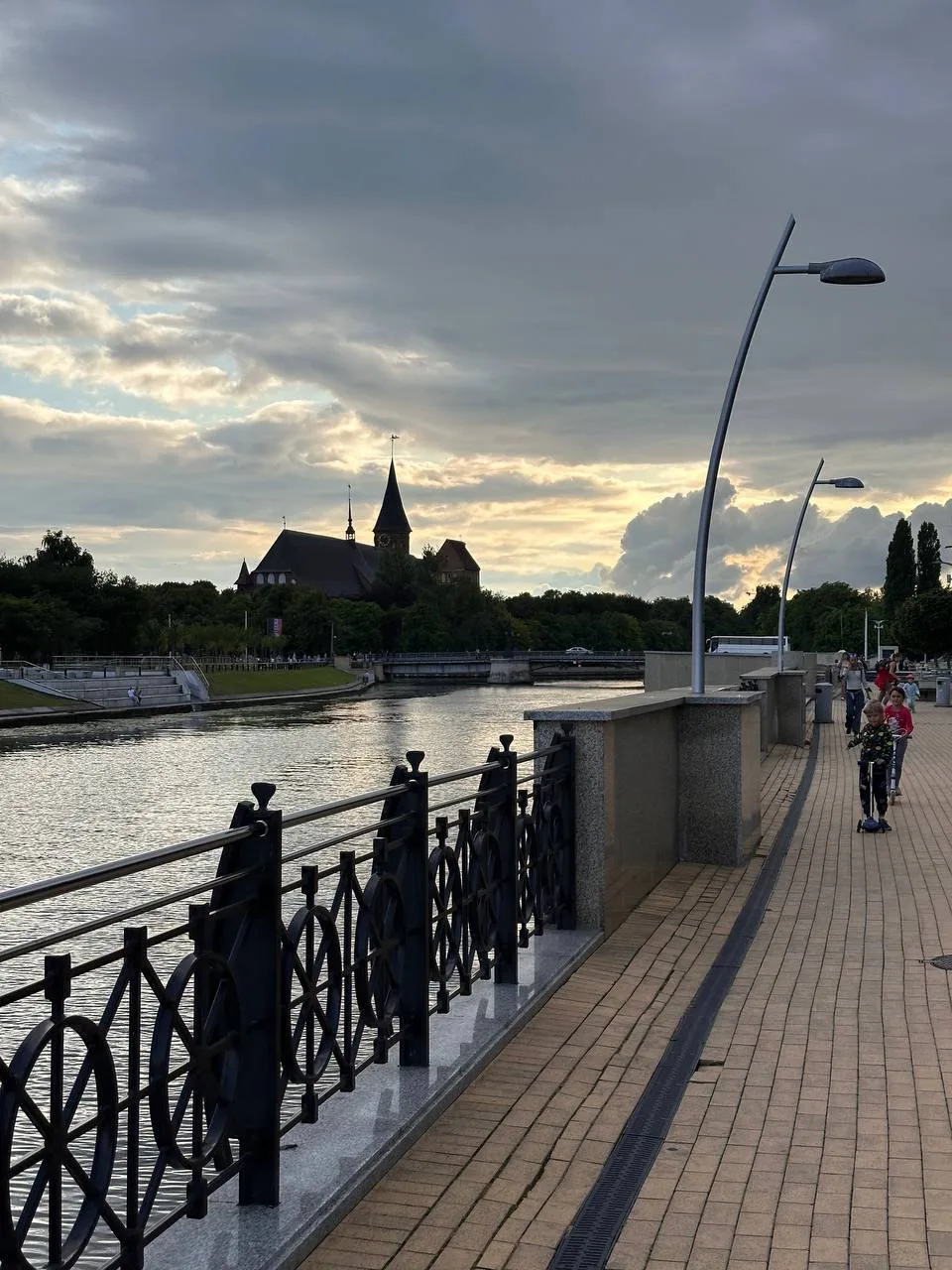 Но мне очень приятно видеть, что людей с адекватным отношением к чужой собственности даже в арендной
