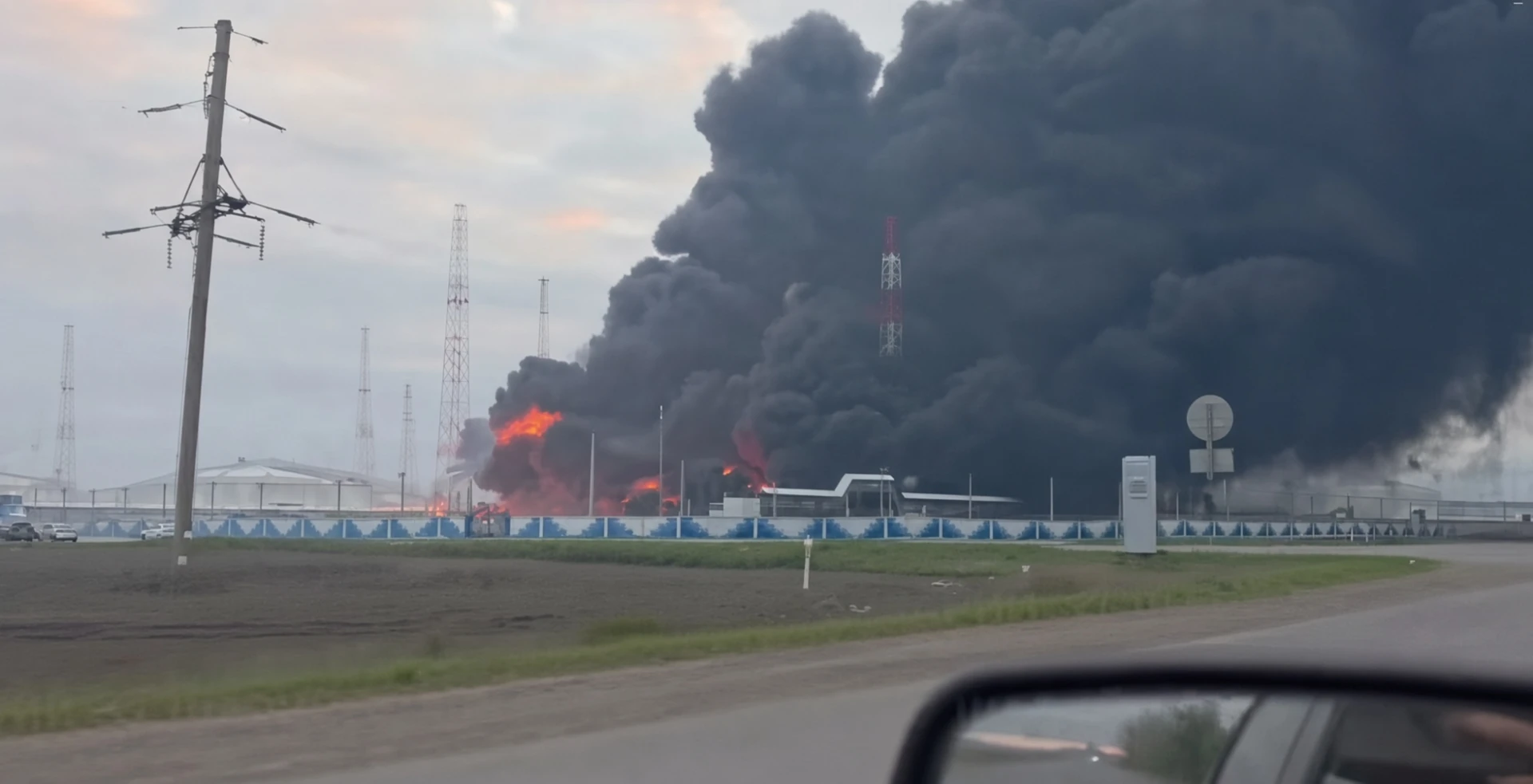 ЛПДС «Самара» атаковали украинские беспилотники.