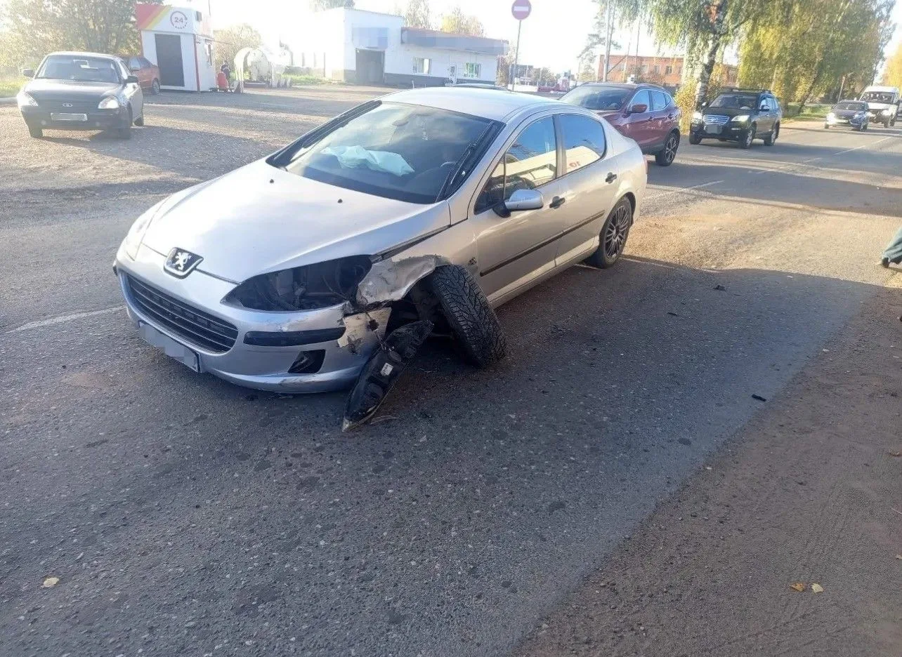 В Удмуртии двое девочек-подростков и мужчина пострадали в ДТП:
