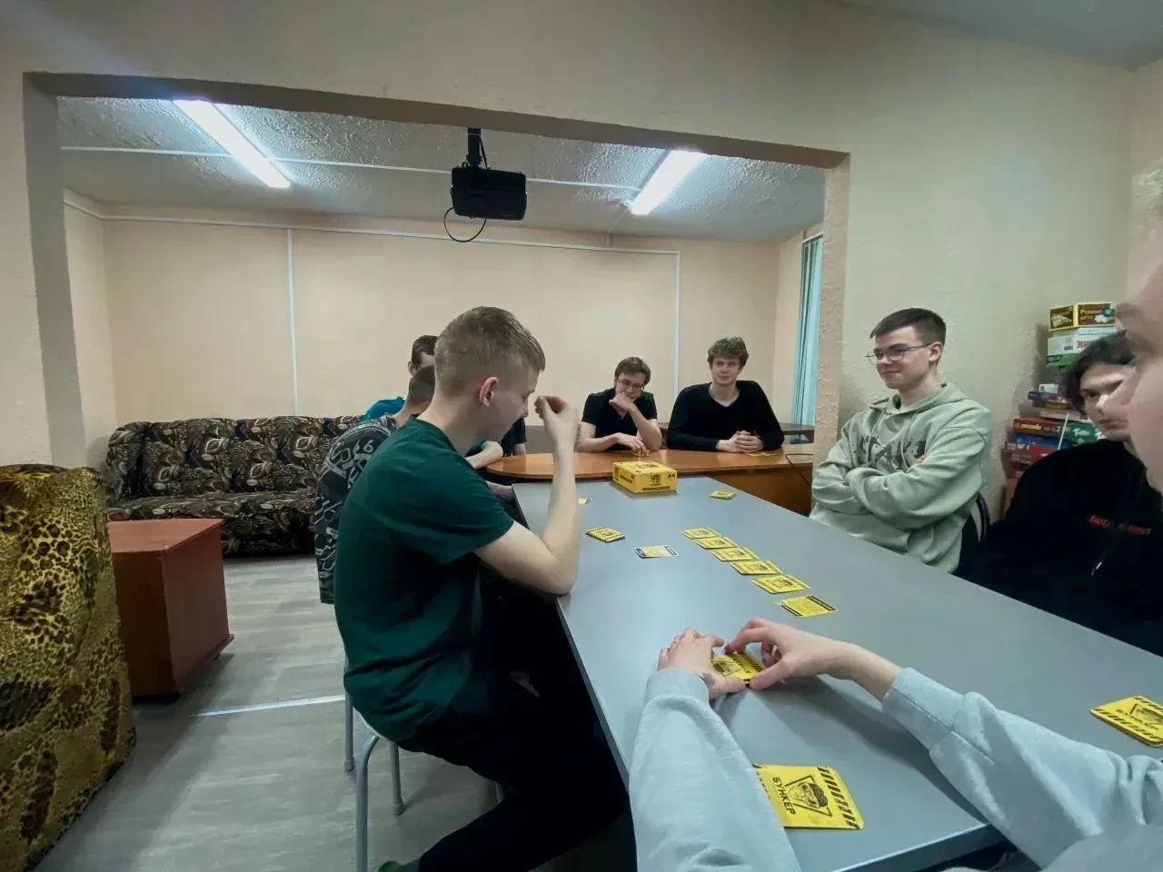 Вечер настольных игр в #СПТ ✅26 марта для студентов, проживающих в общежитии, прошёл по-настоящему у