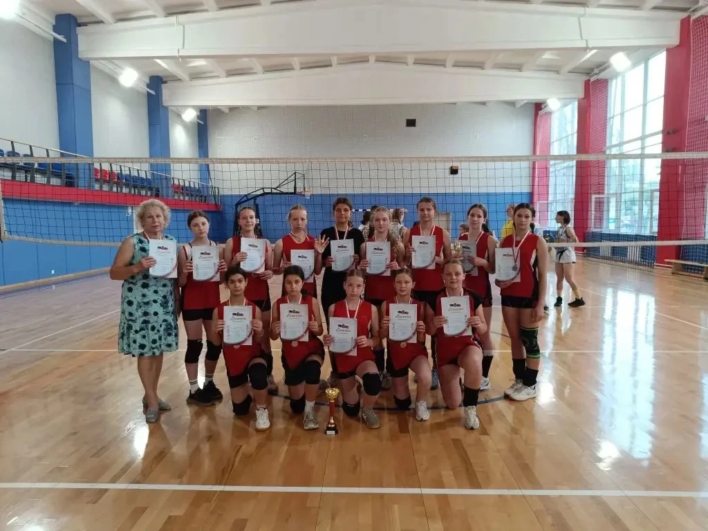 Поздравляем призёров Открытого первенства ГБУ ДО ДНР СШОР «Авангард»
🏆1 место — заняла команда деву