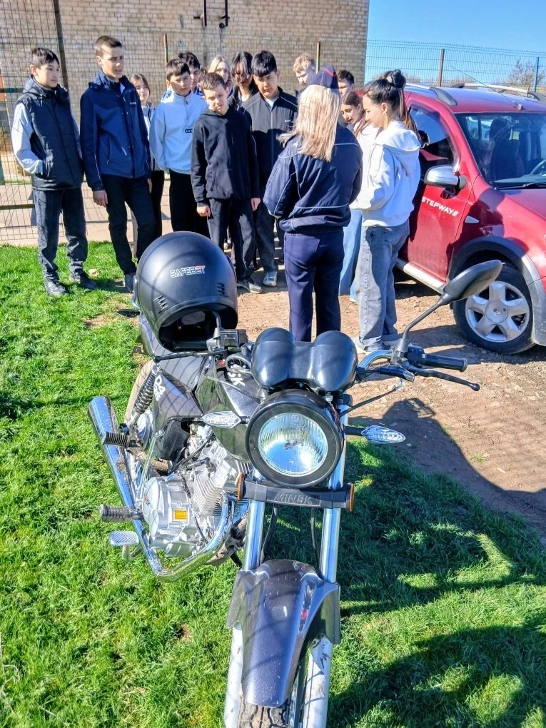 🏍️ «Мотоцикл — детям не игрушка»: в Ахтубинском районе напомнили о безопасности  6 апреля сотрудники