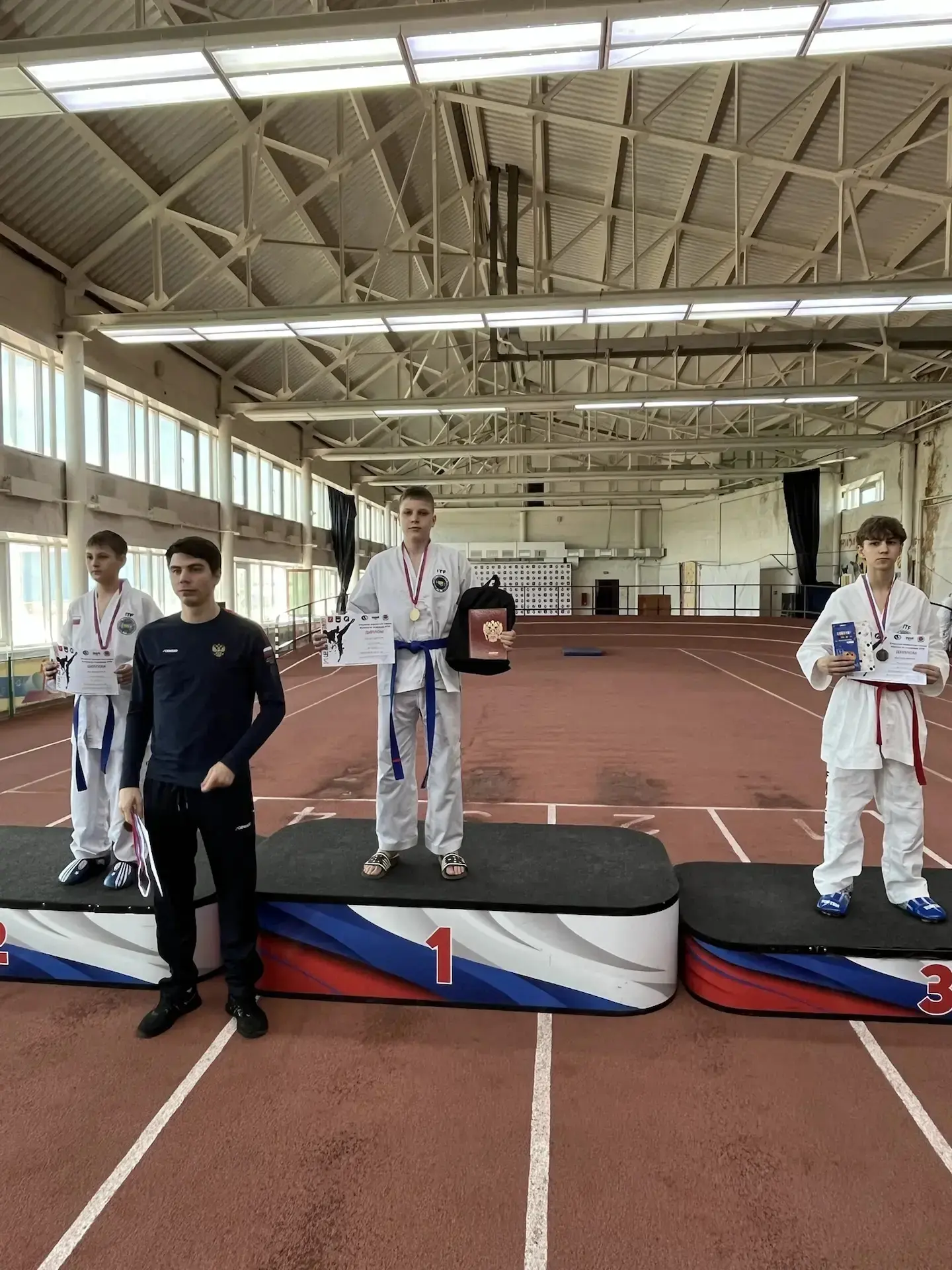 16 мая 2026 в г. Ачинске, в л/м «Рекорд» МБУ «ГСК «Олимп»,  проходило Открытое первенст...