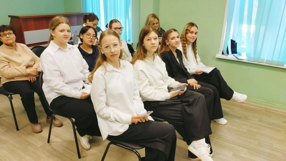 Пять лет назад в Нововаршавской ДШИ было открыто новое отделение "Искусство театра", ко...