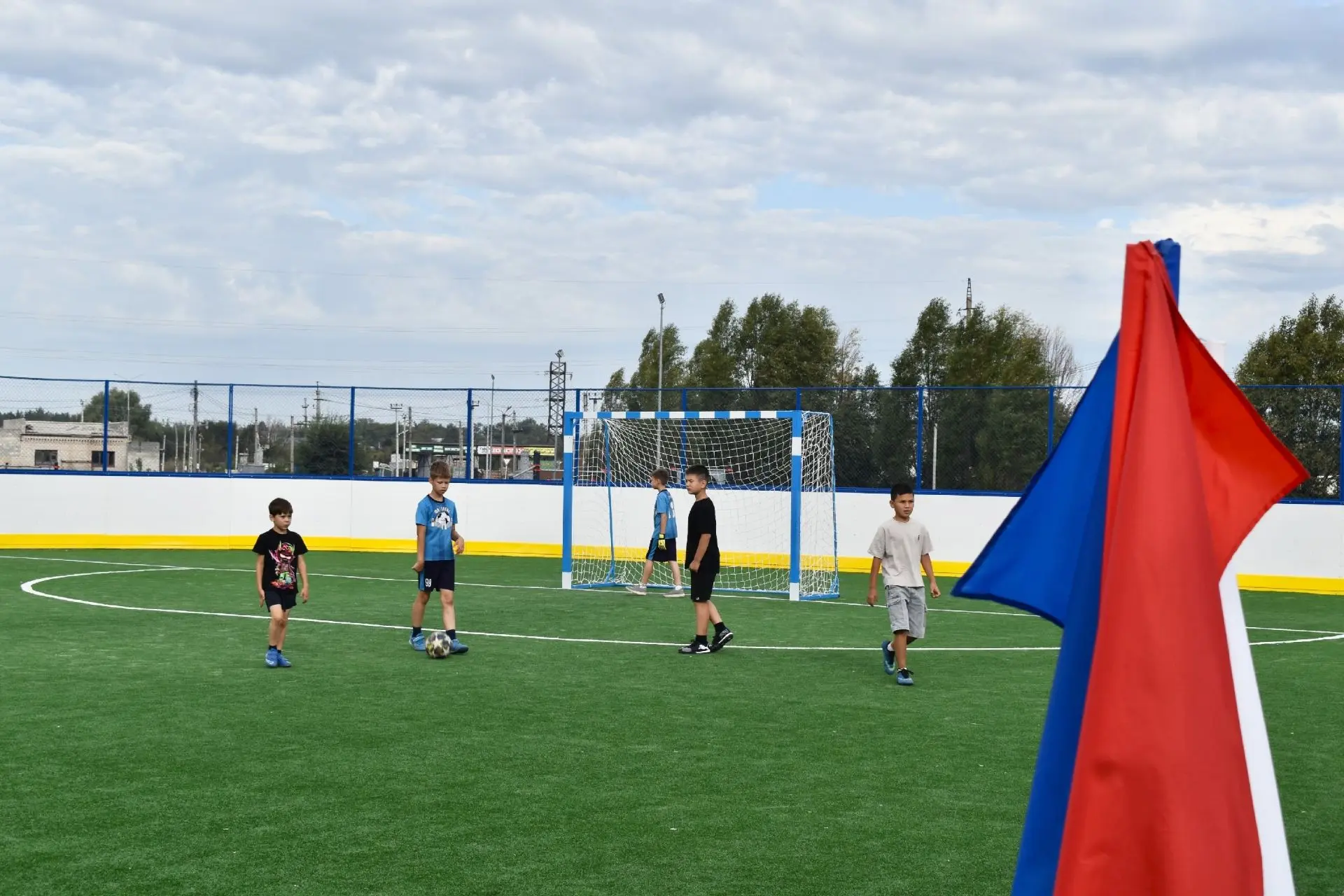 ⚽ В День поселка в Алексеевке состоялось знаковое событие - торжественно открыта новая ...