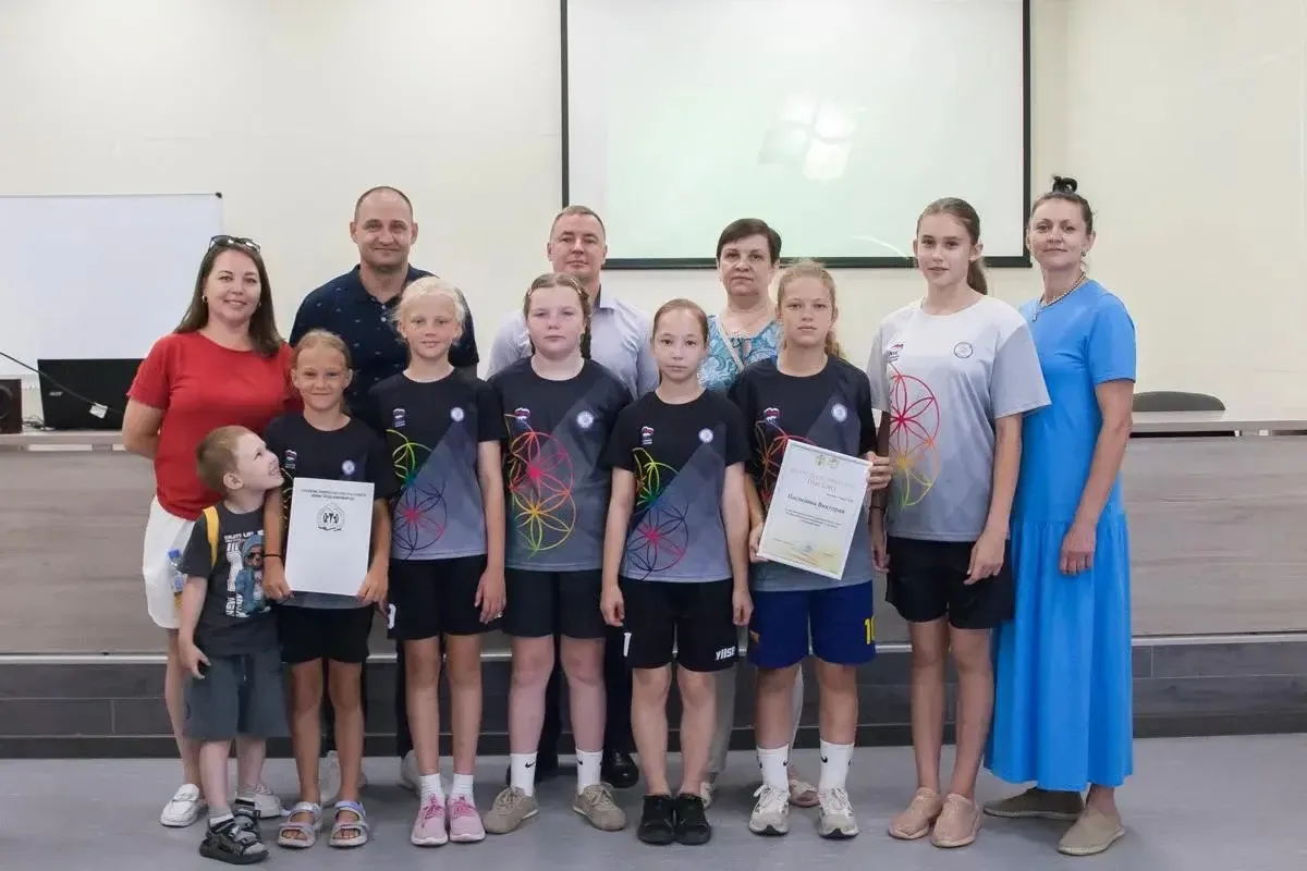 ⚽КОЖАНЫЙ МЯЧ: С ПОБЕДИТЕЛЯМИ ВСТРЕТИЛСЯ НАЧАЛЬНИК УПРАВЛЕНИЯ!👍

💢Сегодня начальник управления физи