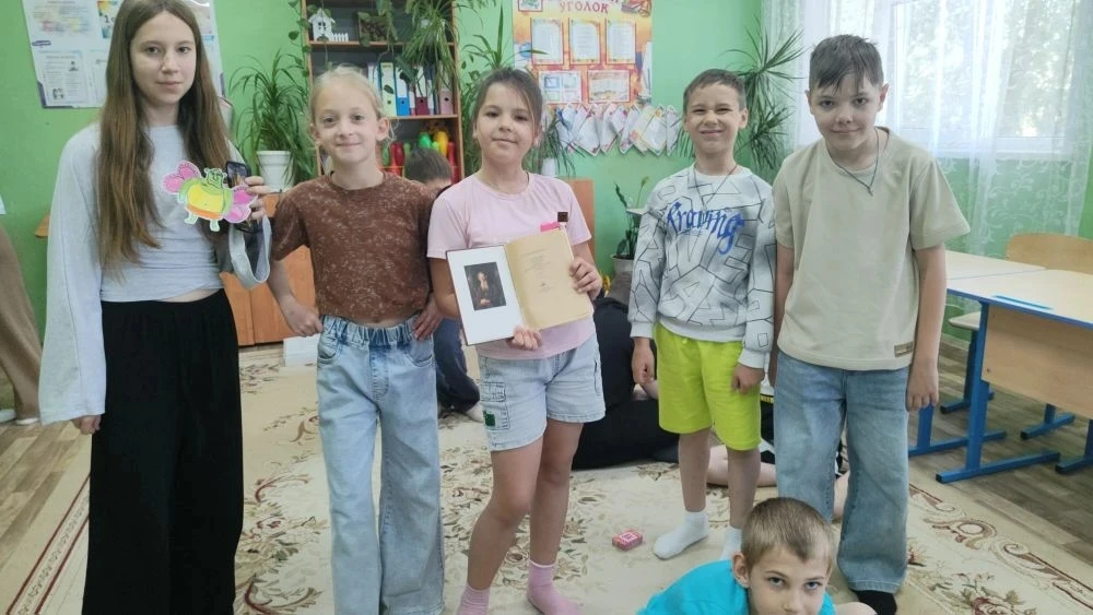 Искусный врач человеческих душ...
Сегодня специалисты культурно-досугового центра МО „Икрянинский се