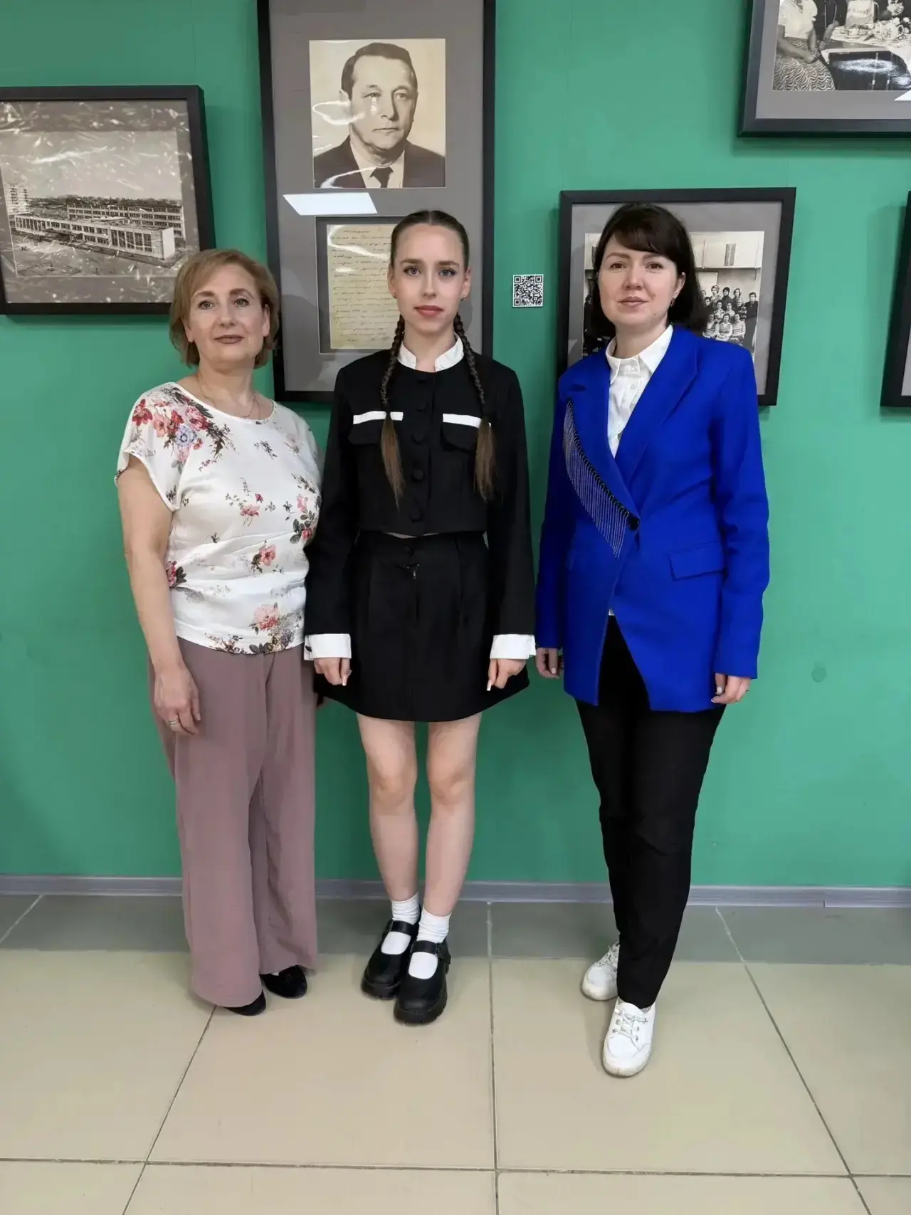 🎉 Шабанова Екатерина, ученица нашей гимназии, сдала ЕГЭ по литературе на максимальные 💯 баллов! 🥳
