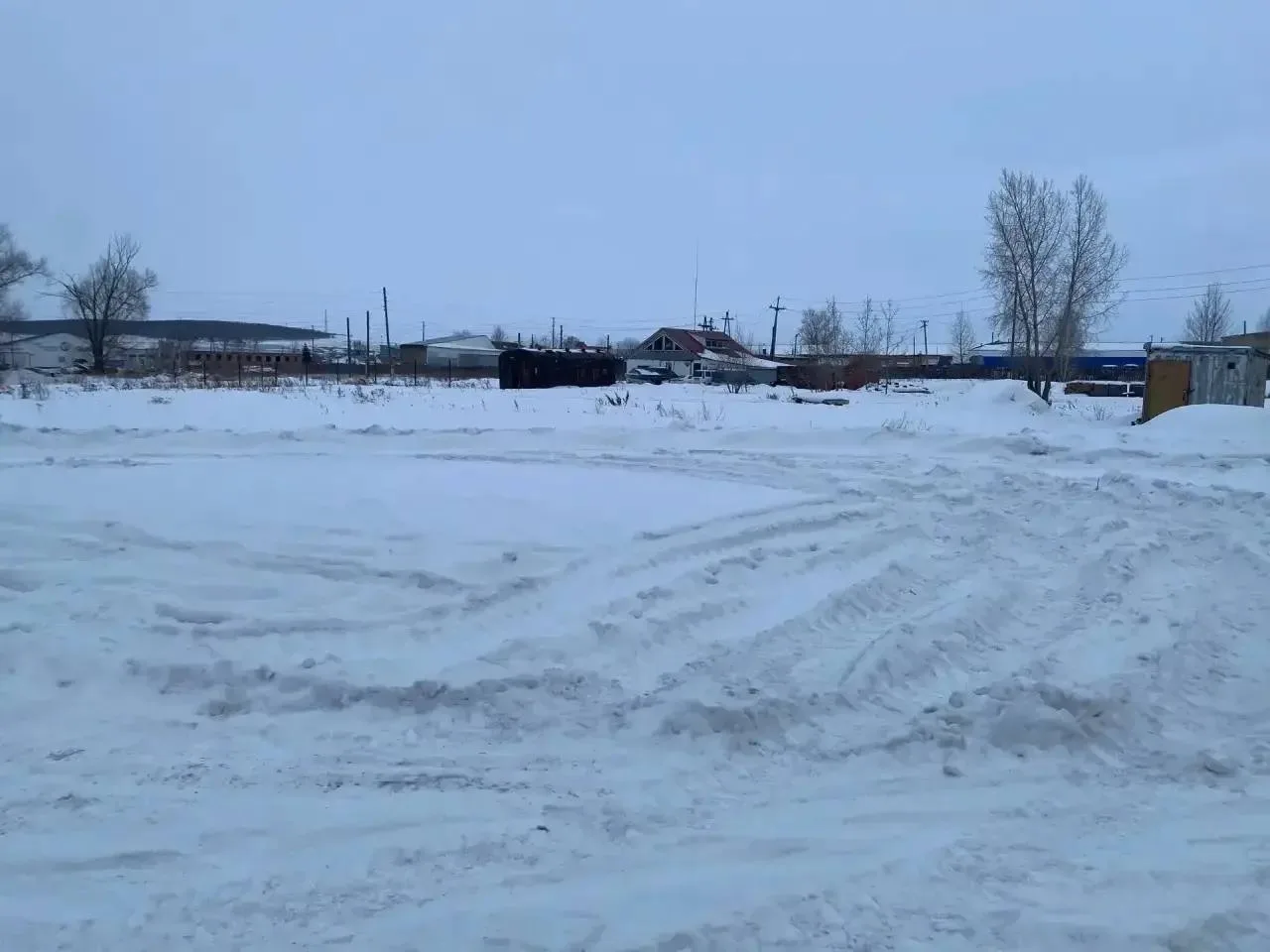 Бумажный гараж за 600 тысяч: житель Ужура купил 25 соток по льготной цене, перепродал, а теперь ждёт