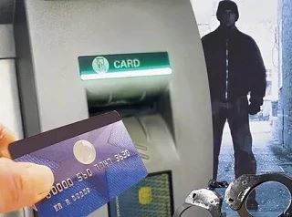 В Кировском округе несовершеннолетний обвиняется в хищении денежных средств с банковско...