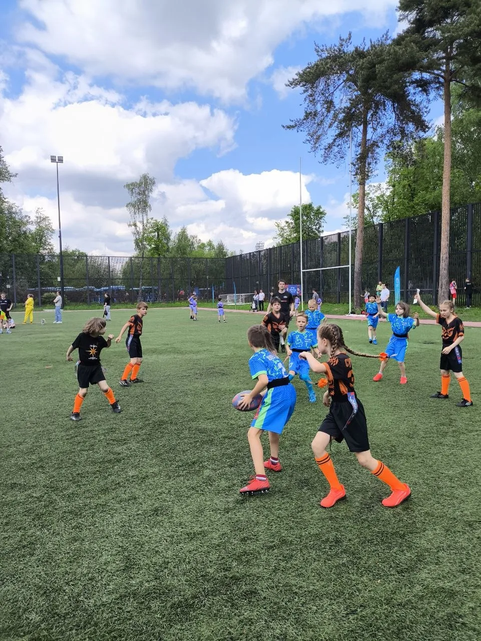 🏉 Младшая команда по тэг-регби — в финале!  Поздравляем нашу младшую команду по тэг-регби с блестящи