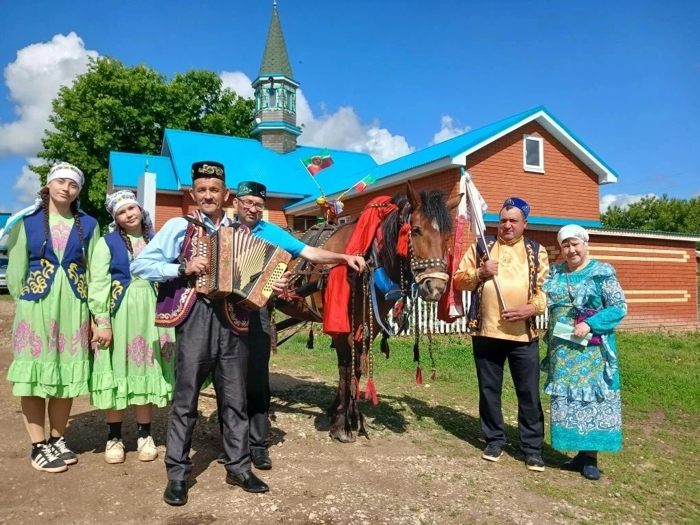 До главного национального праздника «Сабантуй» остаются считанные дни. В сельских посел...