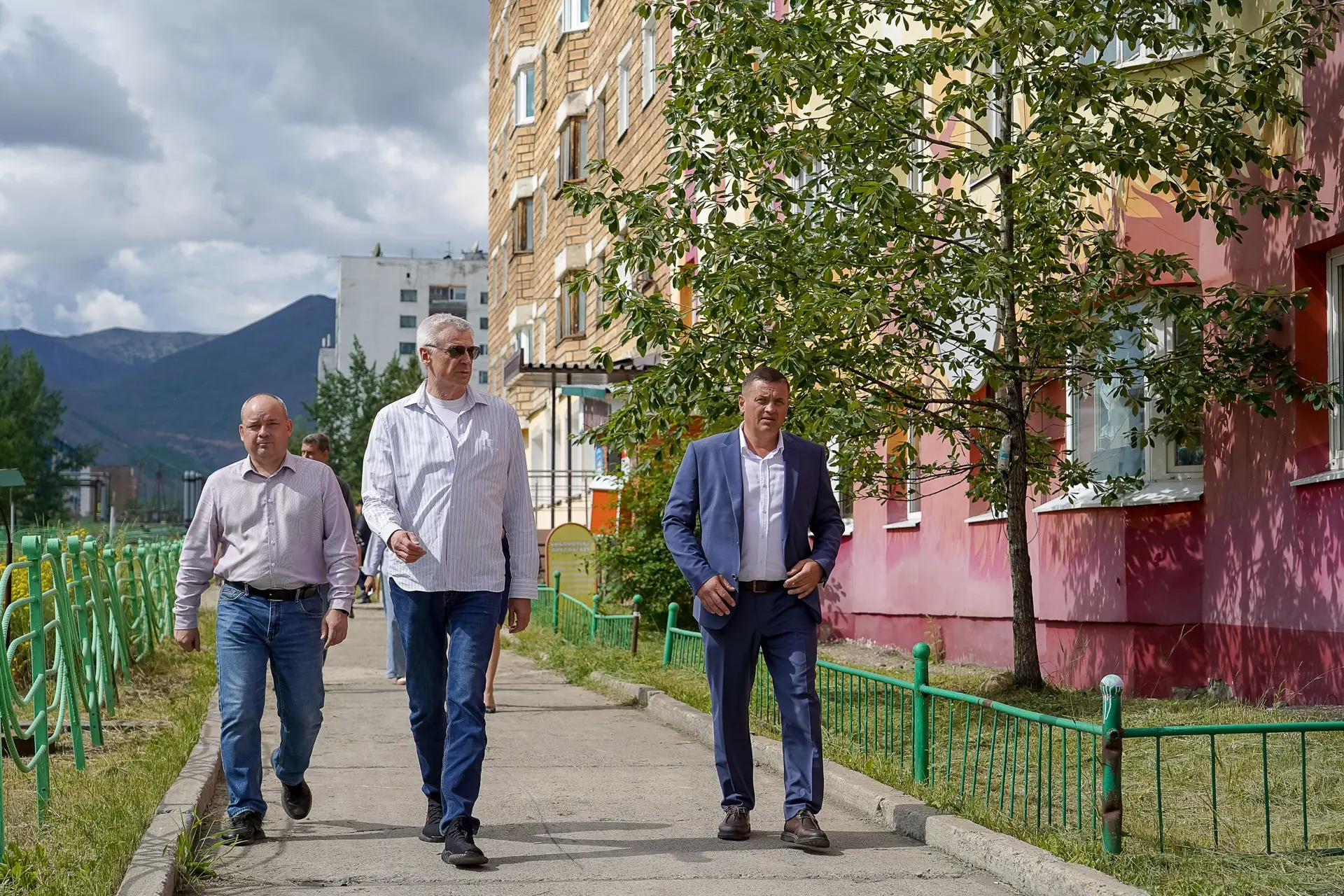 🔹  В Омсукчане возводят блочно-модульную котельную. Она должна обеспечить стабильное теплоснабжение