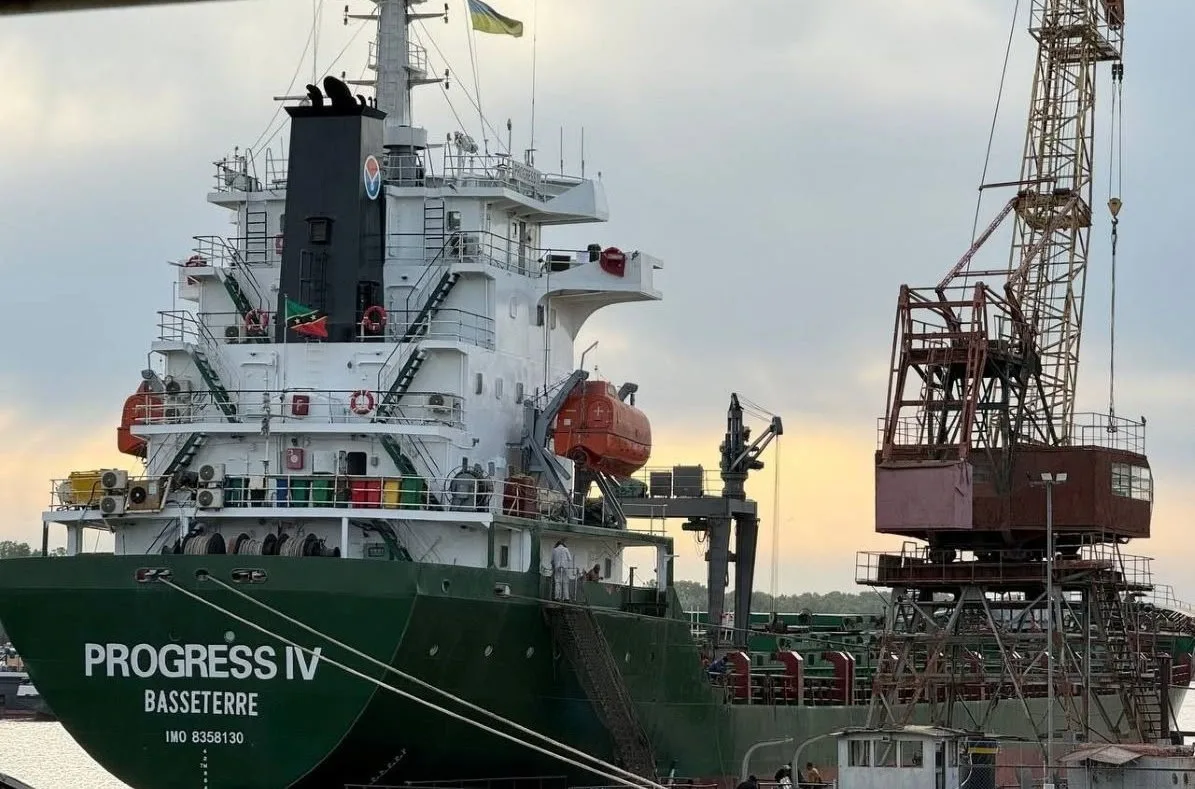 🌊⚓⛴ ЧП в Черном море: у берегов Румынии загорелось и затонуло торговое судно Progress IV