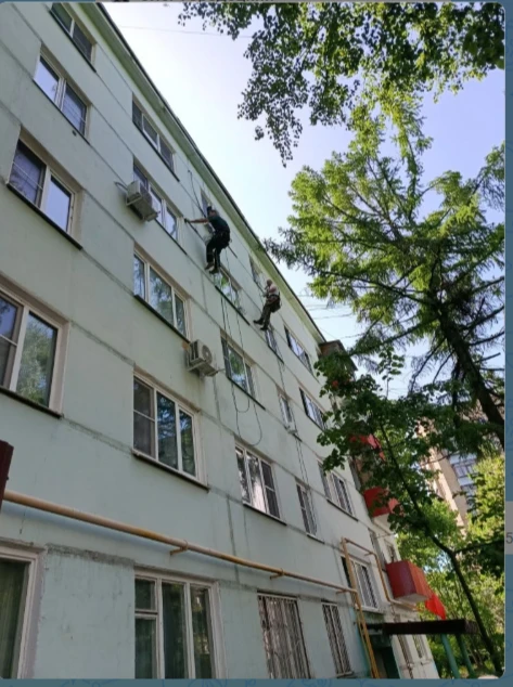 📍ул. Букинское шоссе д. 11к1 - ремонт межпанельных швов.