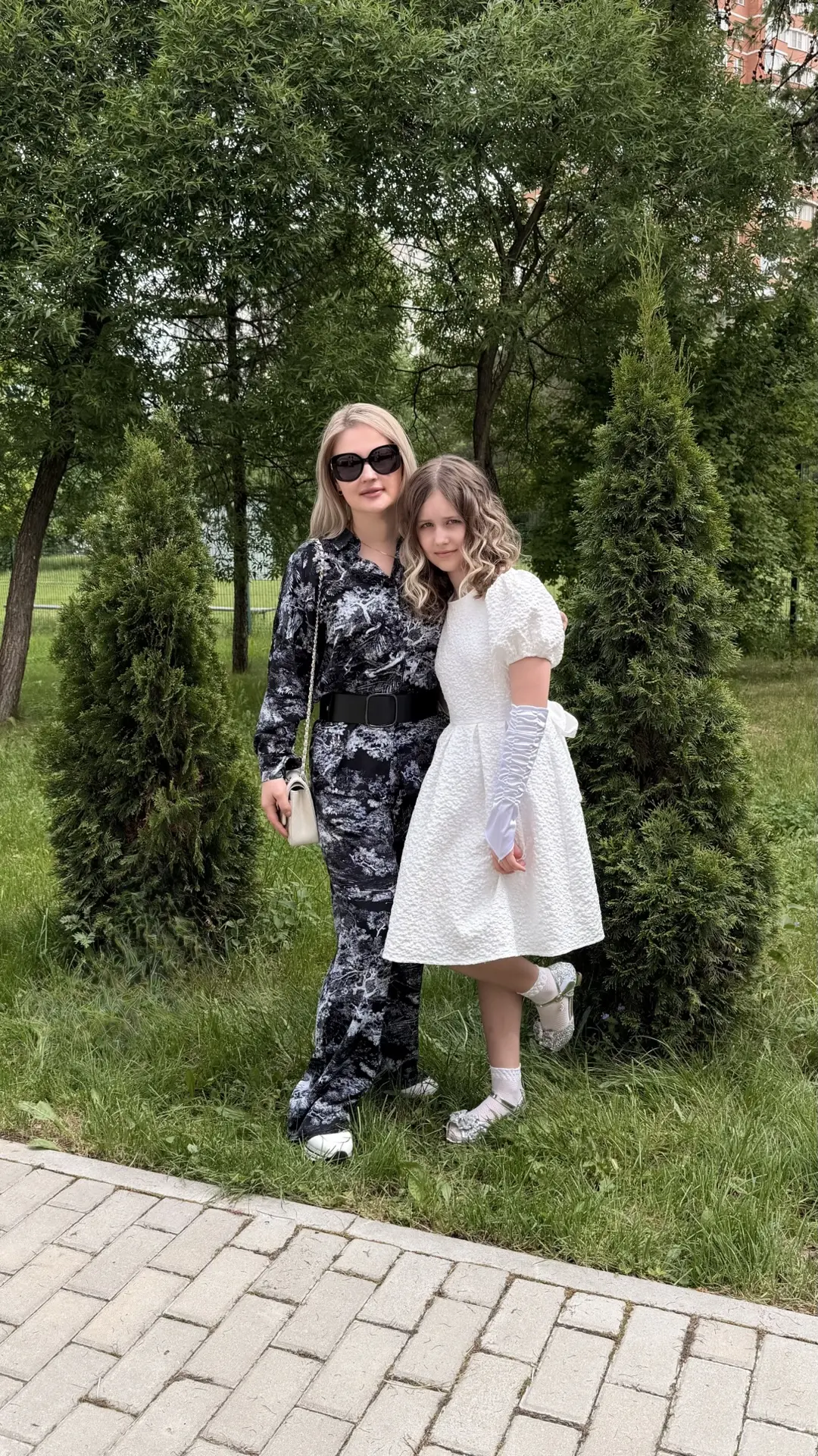 Всех родителей, учеников и учителей поздравляю с окончанием учебного года❤️ Старшеклассникам удачно 