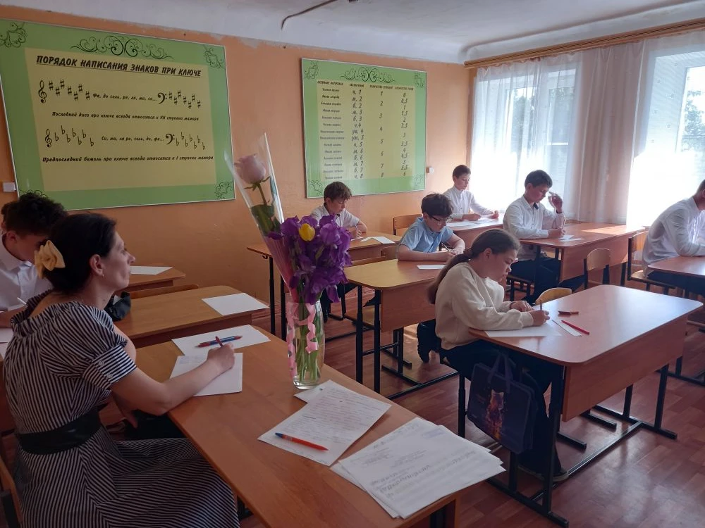 🦄В "Детской школе искусств" -"горячая "пора,продолжаются переводные и выпускные экзамены.