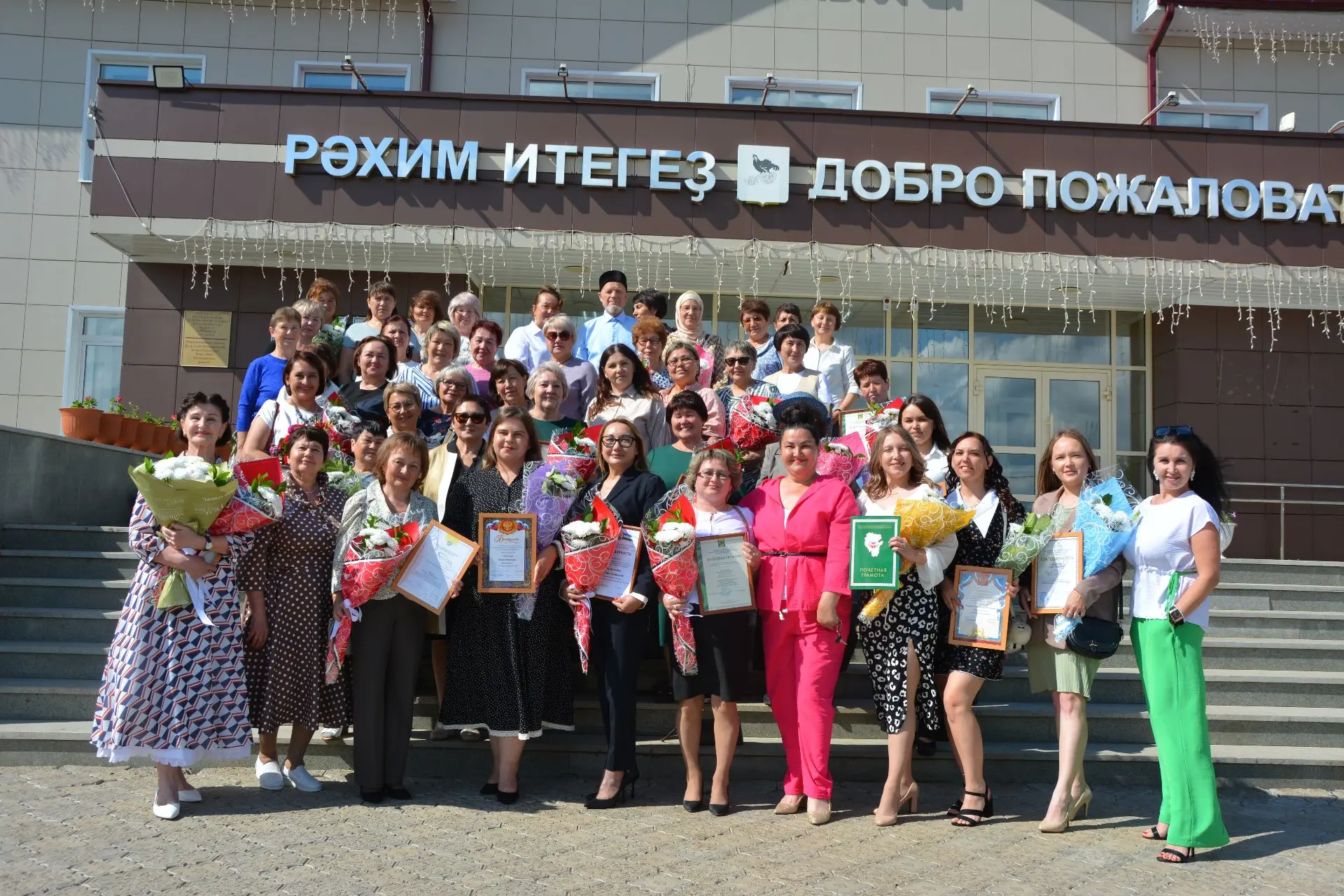 В Калтасинском районе чествовали медицинских работников
Ежегодно в третье воскресенье июня представи