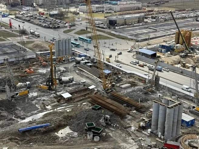 🚇 Метро в Приморском районе будут строить в обход перекрестка Комендантского и Шувалов...