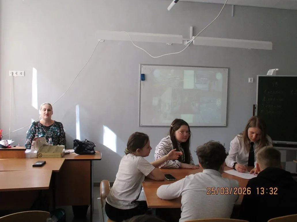 25 марта в 5Г классе состоялась правовая игра "Юный детектив", которая открыла Всероссийскую Неделю 